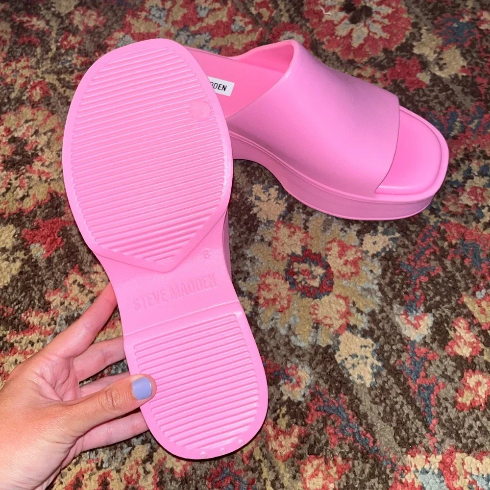 Brand new!! Steve Madden slides - Picture 3 of 3